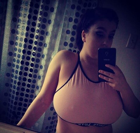 Destinee C