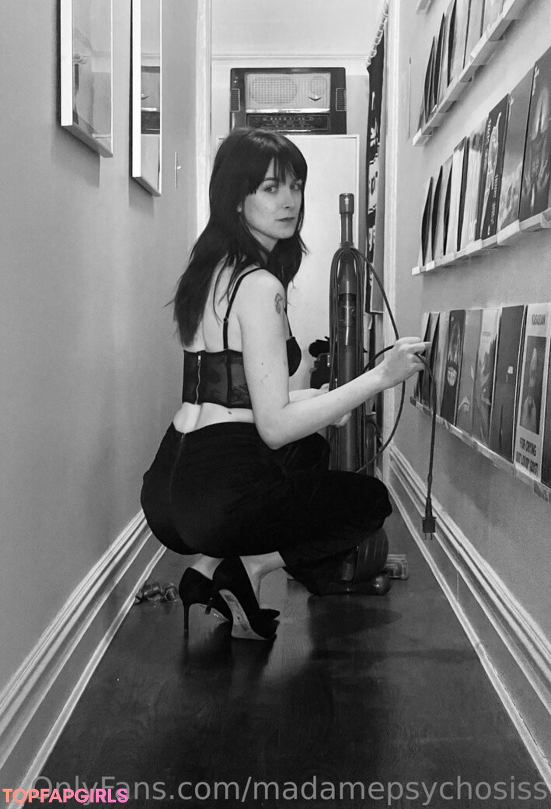 Foto desnuda filtrada de OnlyFans de Madamepsychosiss #45 Foto desnuda filtrada de OnlyFans de Madamepsychosiss #45