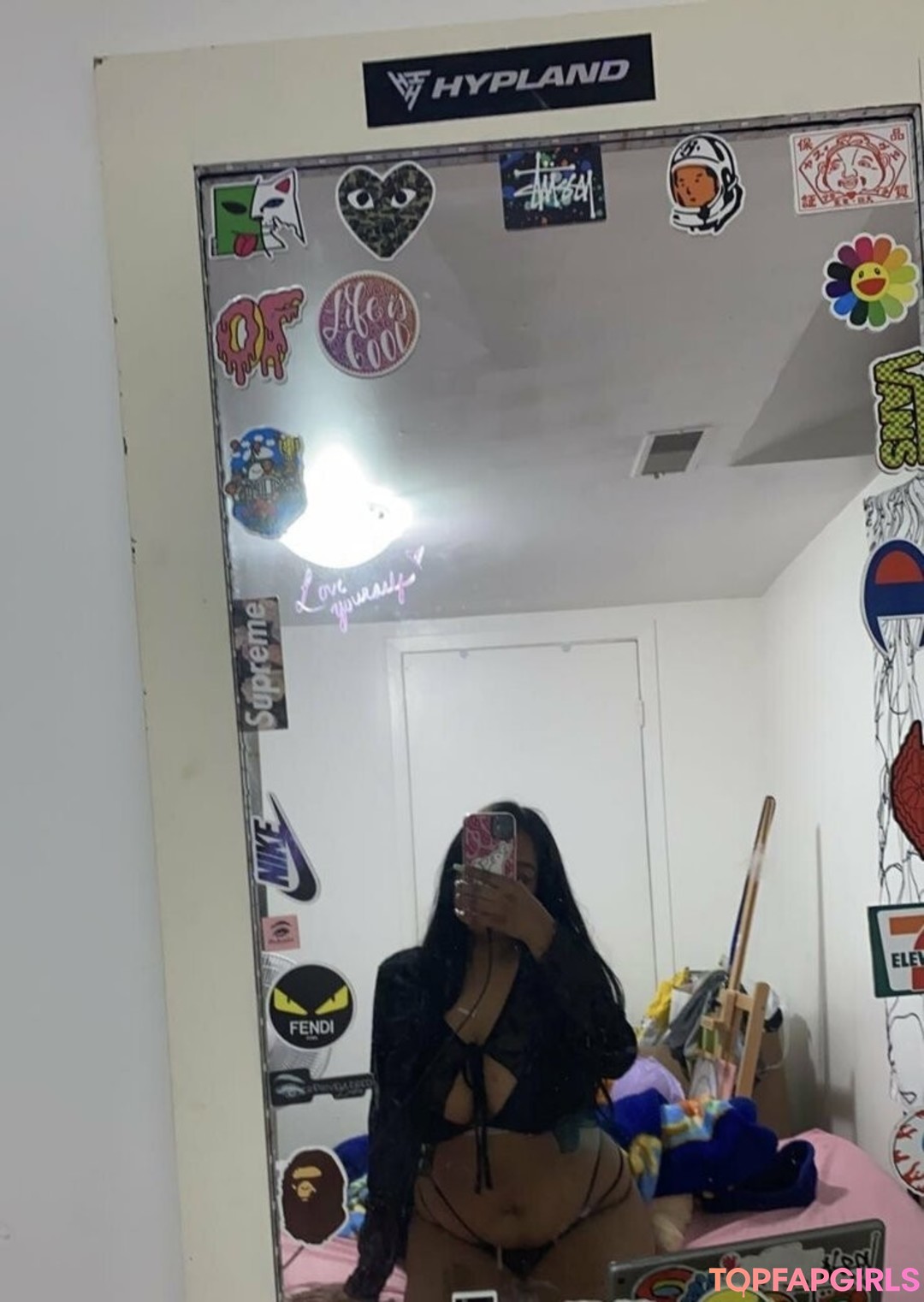 Foto desnuda filtrada de OnlyFans de Ineedsumfok #26 Foto desnuda filtrada de OnlyFans de Ineedsumfok #26