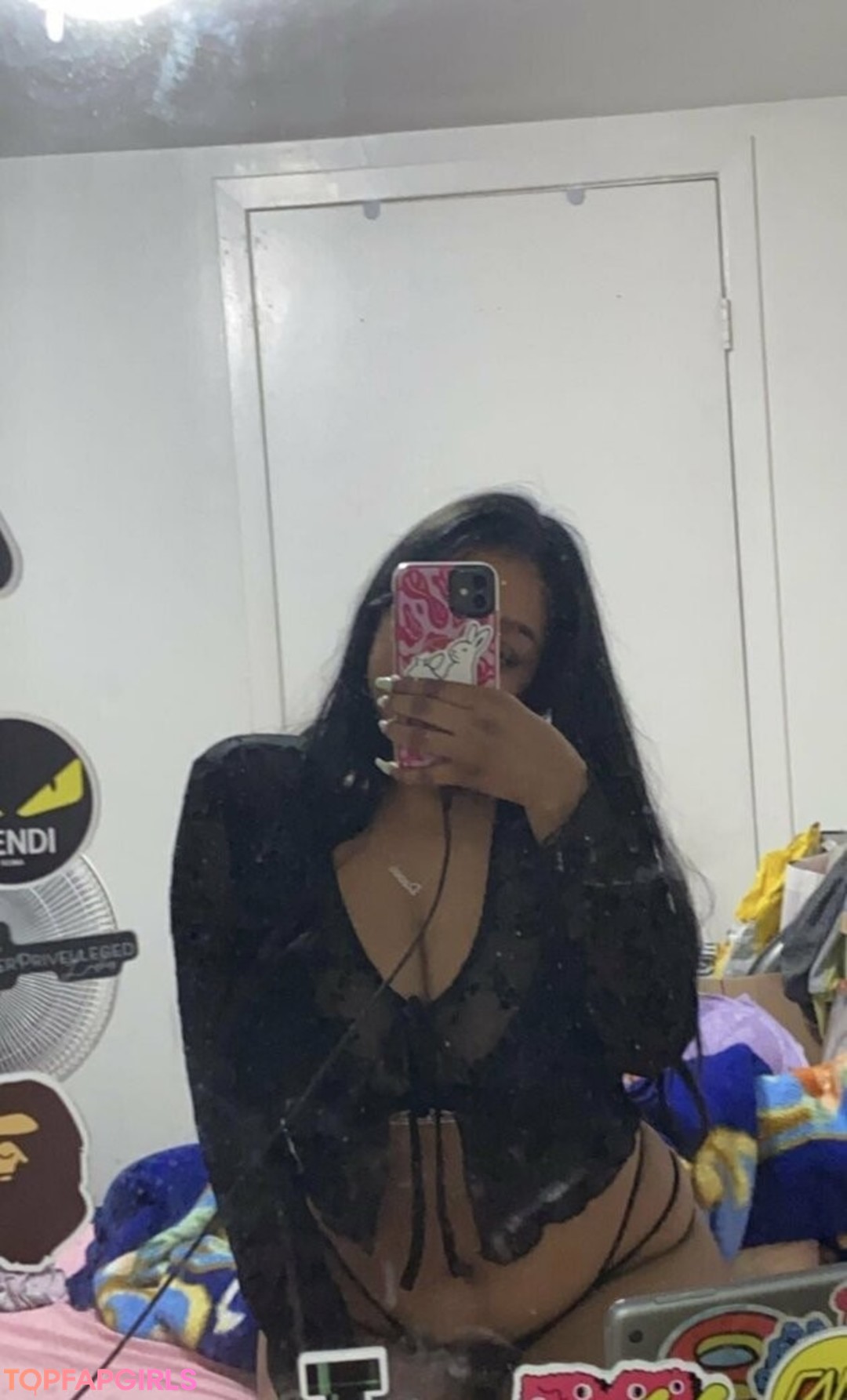 Foto desnuda filtrada de OnlyFans de Ineedsumfok #27 Foto desnuda filtrada de OnlyFans de Ineedsumfok #27