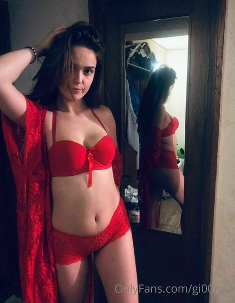 Foto desnuda filtrada de OnlyFans de Gi00rgia
