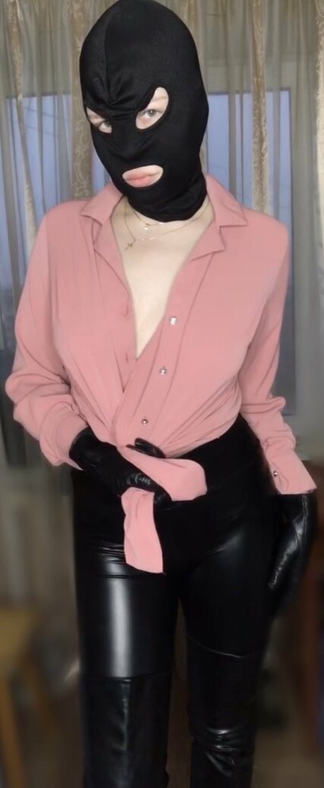 Foto desnuda filtrada de OnlyFans de Julisunriseofficial