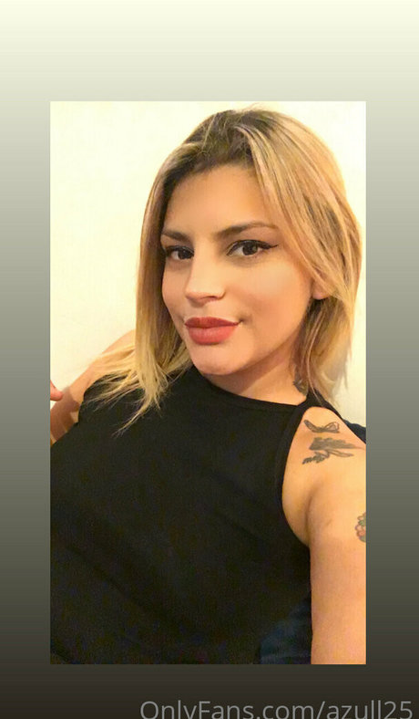 Hotblonde24