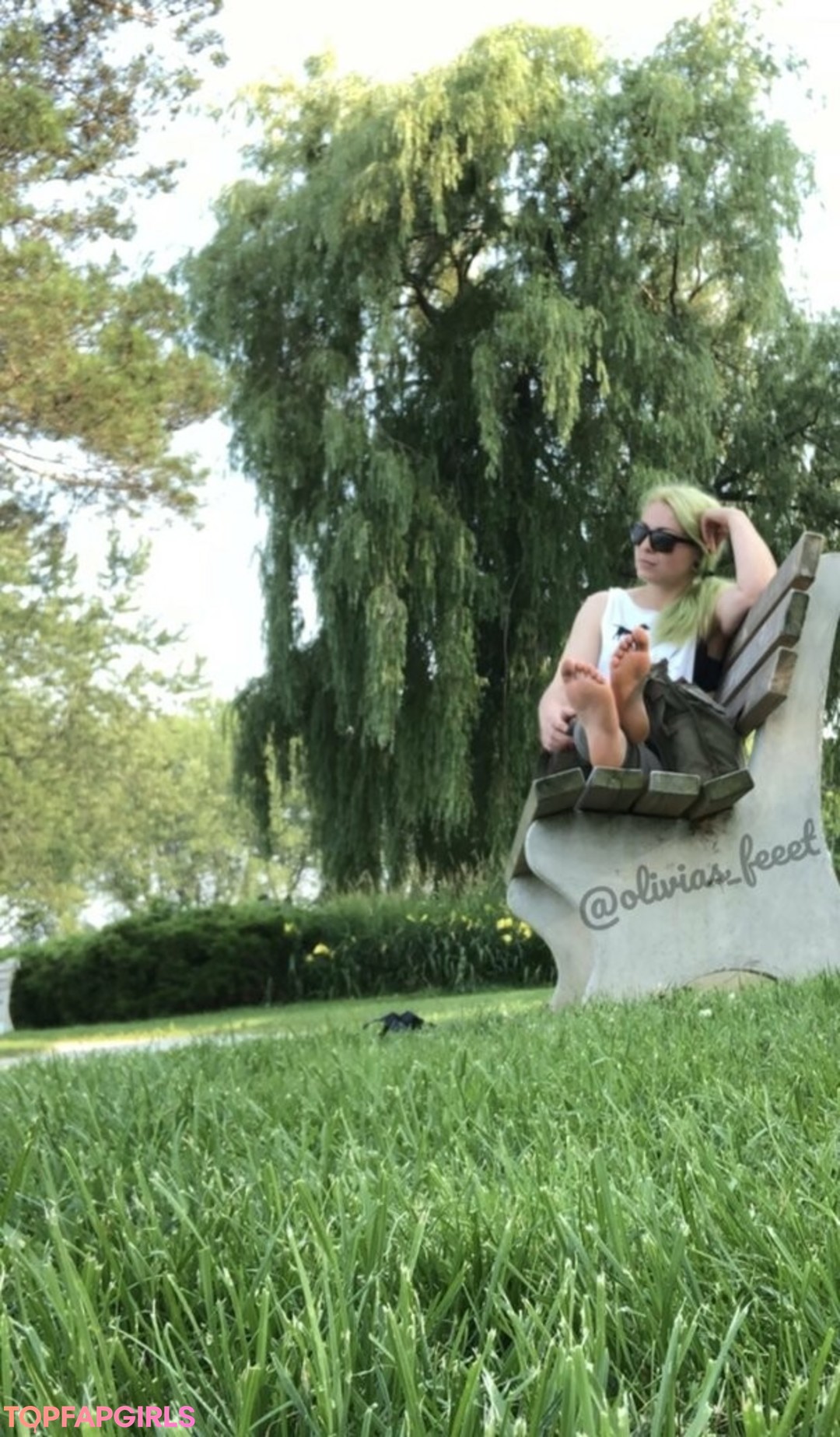 Foto desnuda filtrada de OnlyFans de Oliviafeetqueen #17 Foto desnuda filtrada de OnlyFans de Oliviafeetqueen #17
