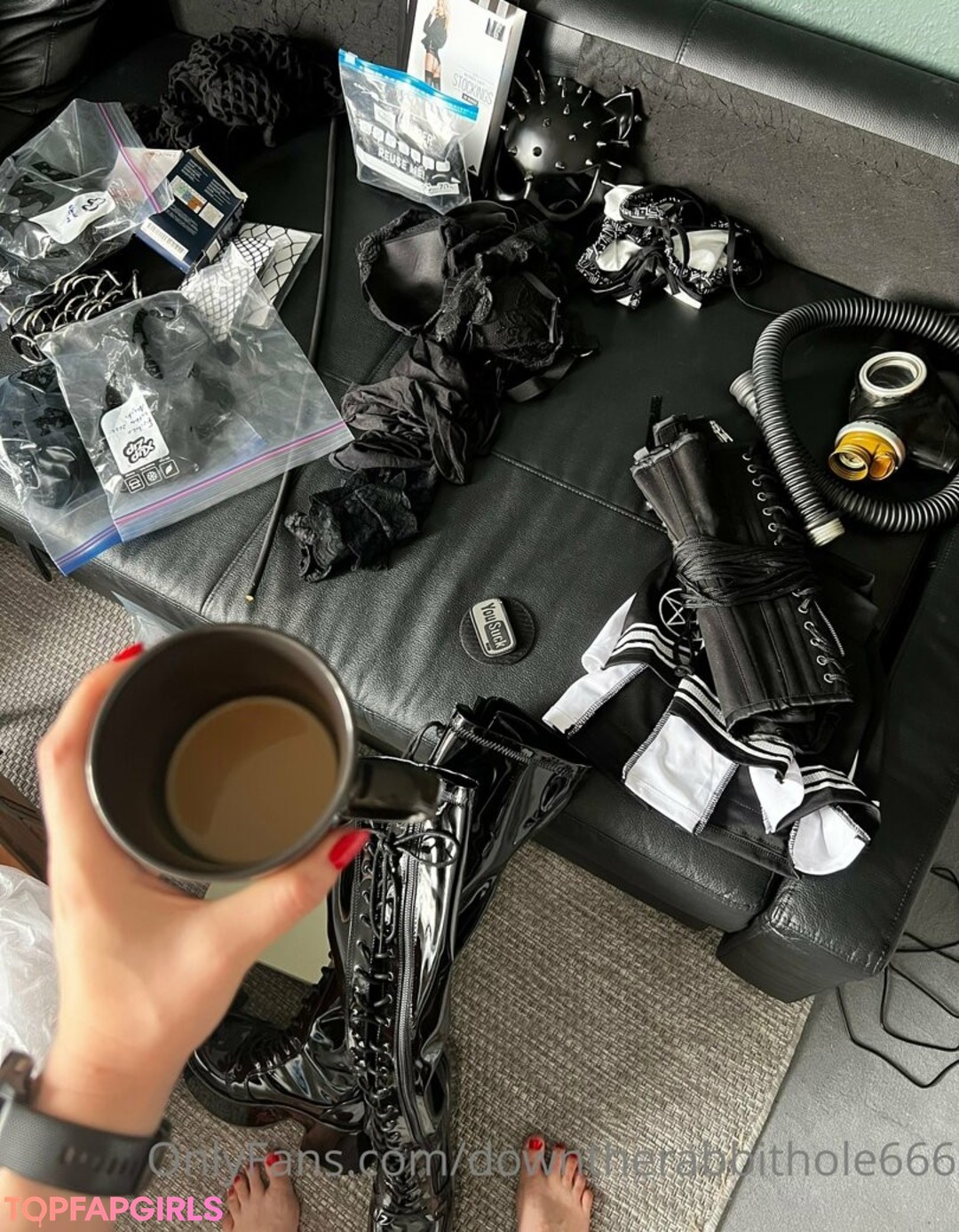 Foto desnuda filtrada de OnlyFans de Downtherabbithole666 #33 Foto desnuda filtrada de OnlyFans de Downtherabbithole666 #33