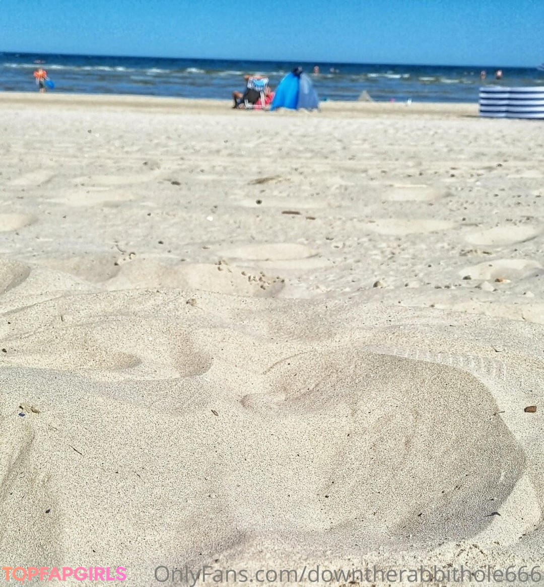Foto desnuda filtrada de OnlyFans de Downtherabbithole666 #70 Foto desnuda filtrada de OnlyFans de Downtherabbithole666 #70