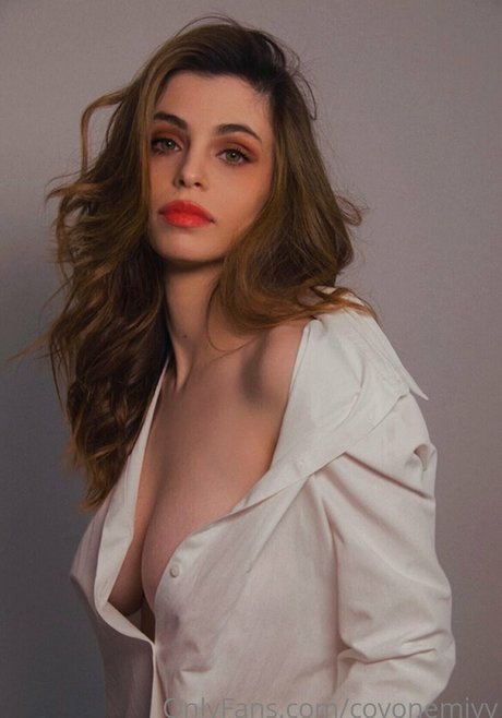 Foto desnuda filtrada de OnlyFans de Covonemiyy