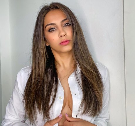 Simmi Singh