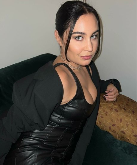 Anna Abreu
