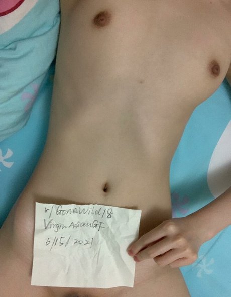 Foto desnuda filtrada de OnlyFans de Virginasiangf