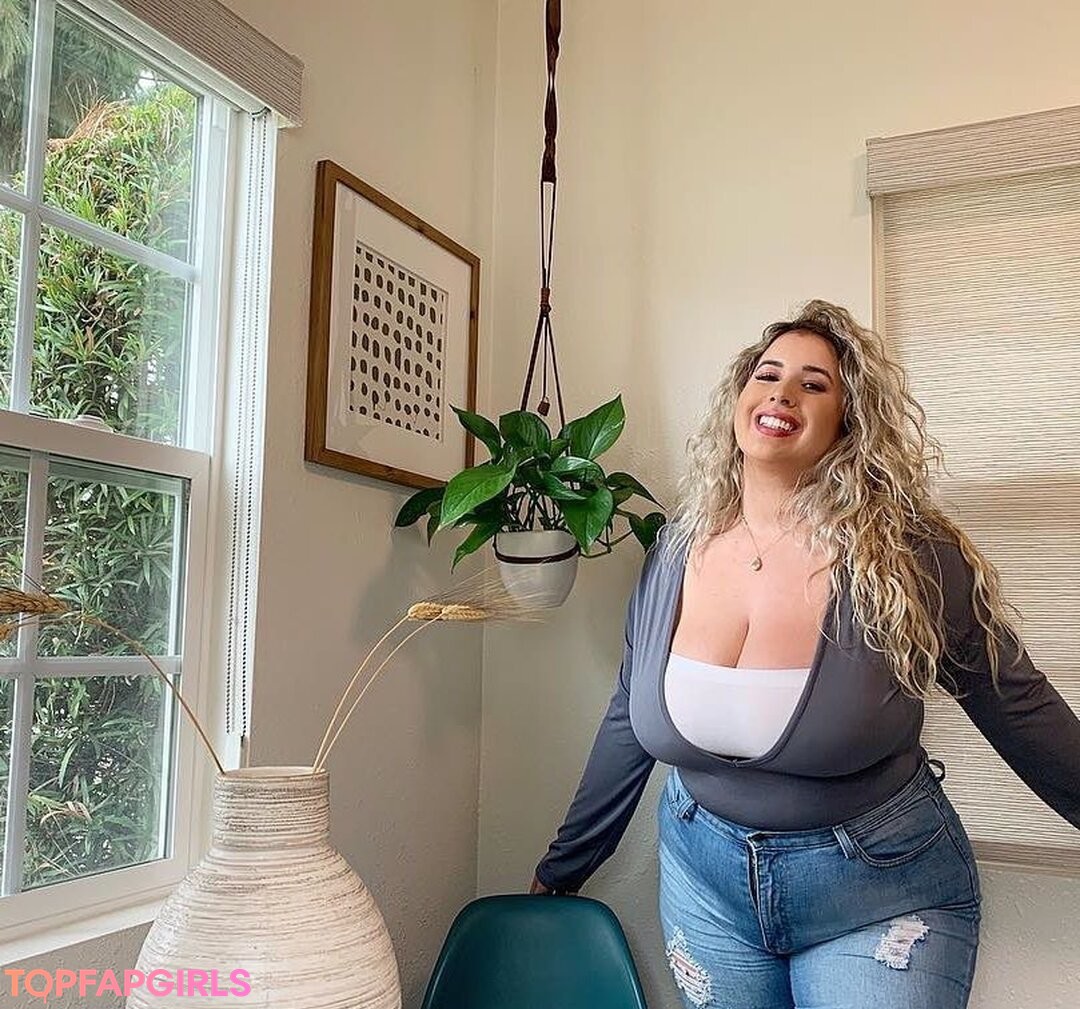 Foto desnuda filtrada de OnlyFans de Lo Sangstaaa #178 Foto desnuda filtrada de OnlyFans de Lo Sangstaaa #178