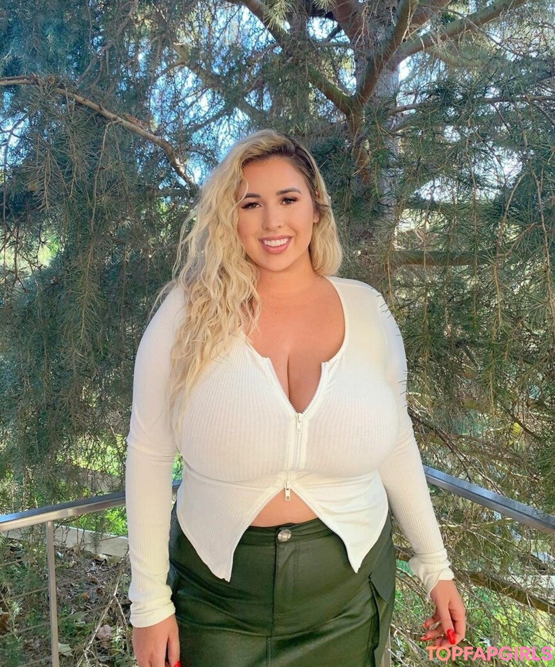 Foto desnuda filtrada de OnlyFans de Lo Sangstaaa #235 Foto desnuda filtrada de OnlyFans de Lo Sangstaaa #235