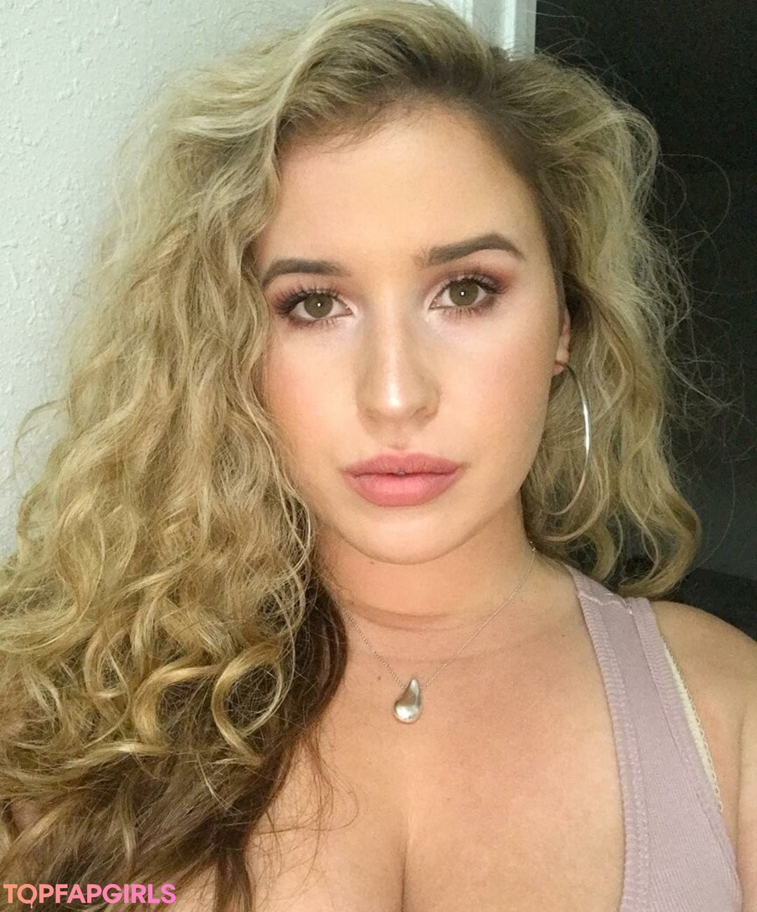 Foto desnuda filtrada de OnlyFans de Lo Sangstaaa #357 Foto desnuda filtrada de OnlyFans de Lo Sangstaaa #357