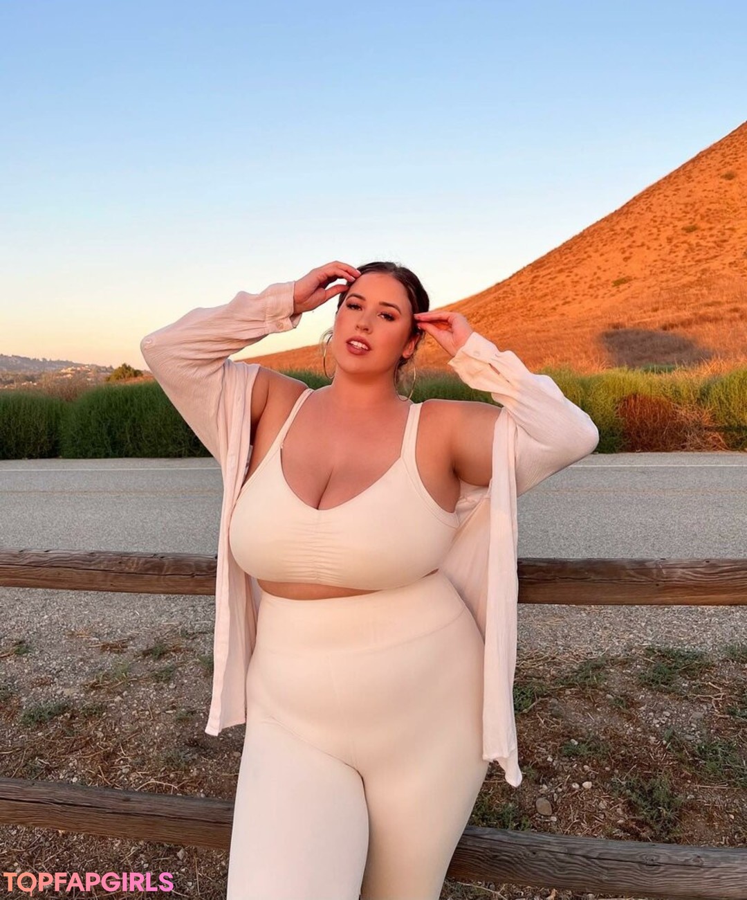 Foto desnuda filtrada de OnlyFans de Lo Sangstaaa #418 Foto desnuda filtrada de OnlyFans de Lo Sangstaaa #418