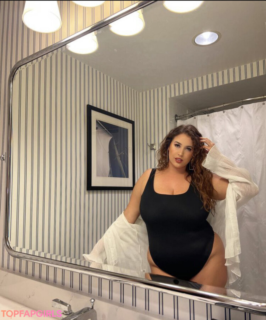 Foto desnuda filtrada de OnlyFans de Lo Sangstaaa #546 Foto desnuda filtrada de OnlyFans de Lo Sangstaaa #546