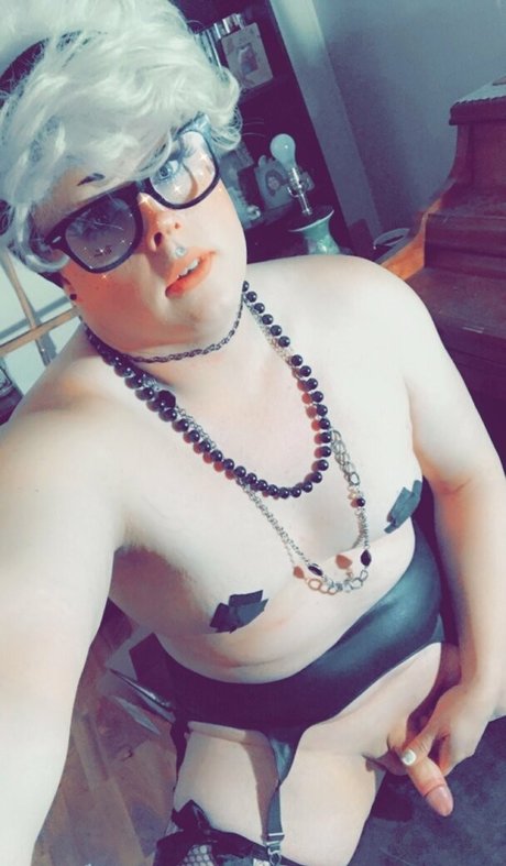 Foto desnuda filtrada de OnlyFans de Tinadarling