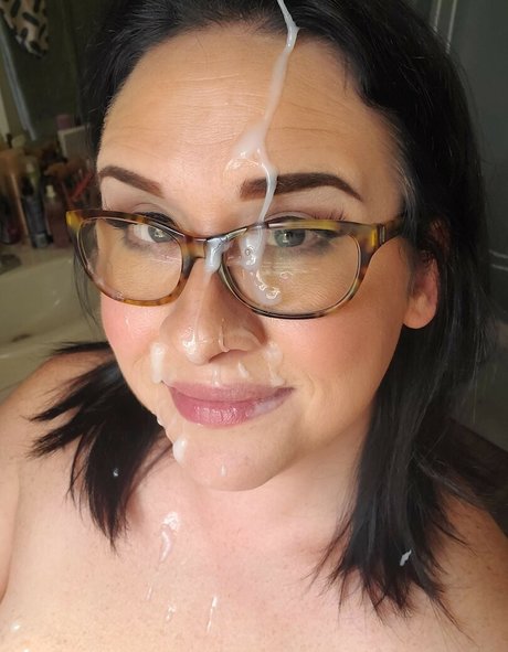 Foto desnuda filtrada de OnlyFans de Irishkitty0408
