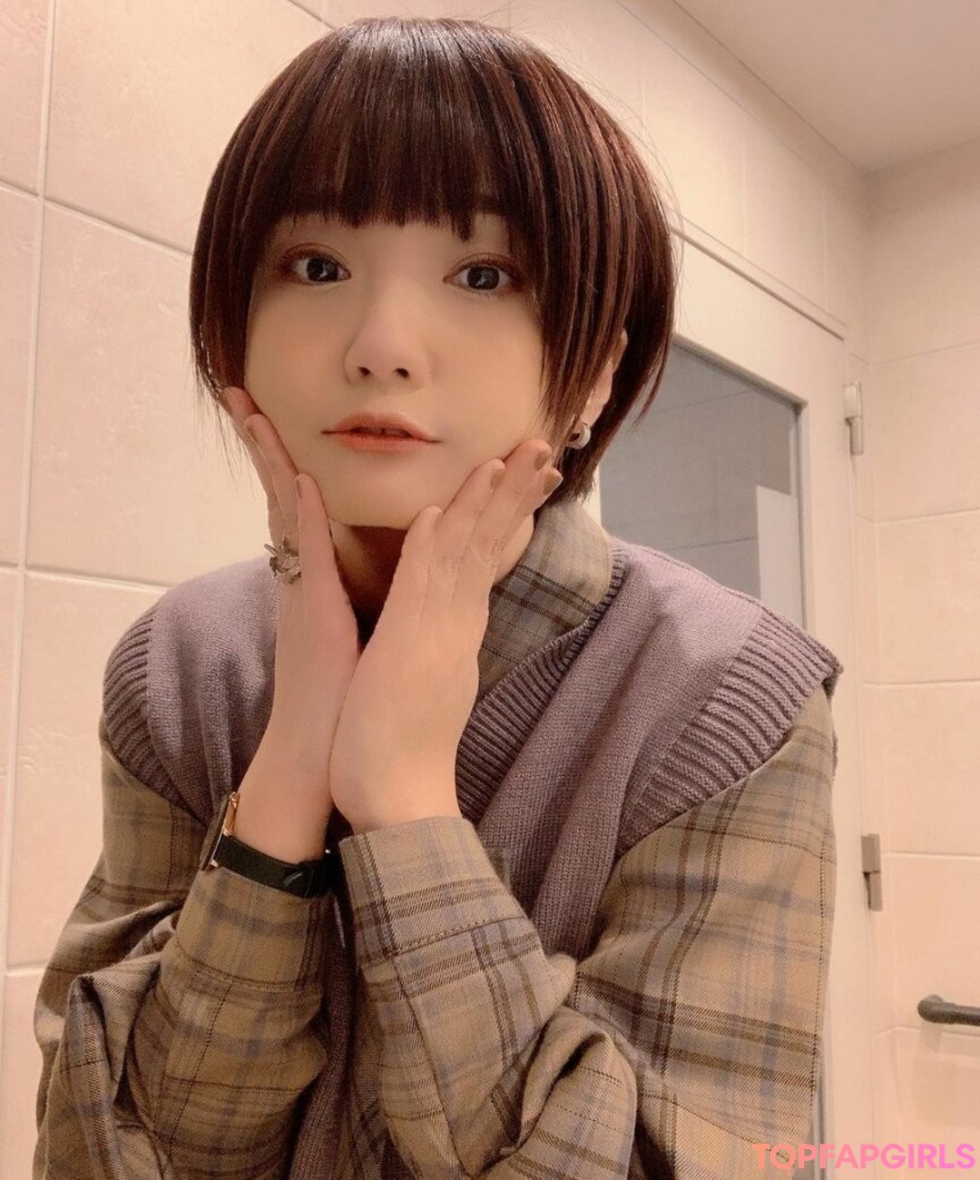 Foto desnuda filtrada de OnlyFans de Ayameapricot #1147 Foto desnuda filtrada de OnlyFans de Ayameapricot #1147