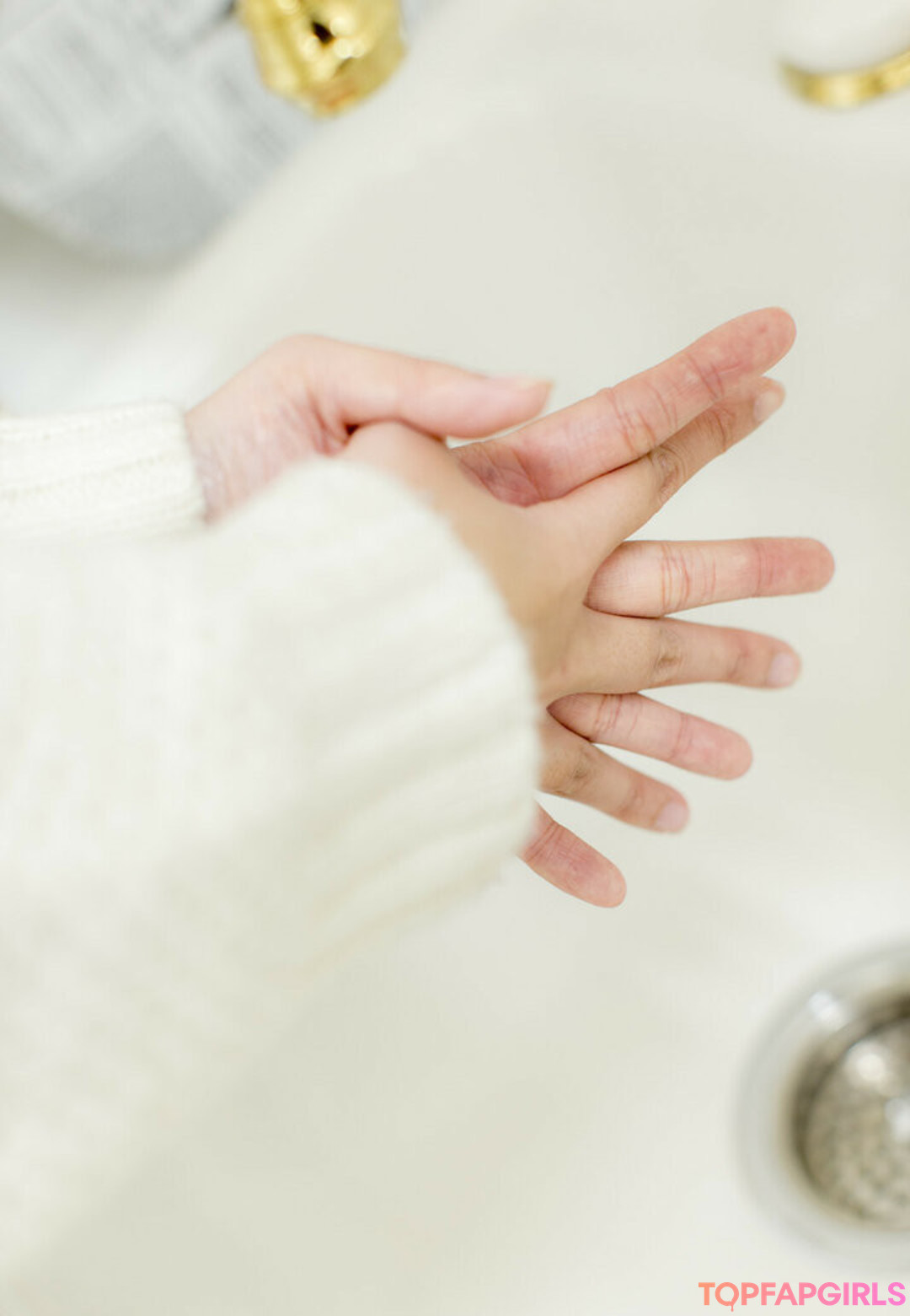 Foto desnuda filtrada de OnlyFans de Ayameapricot #140 Foto desnuda filtrada de OnlyFans de Ayameapricot #140