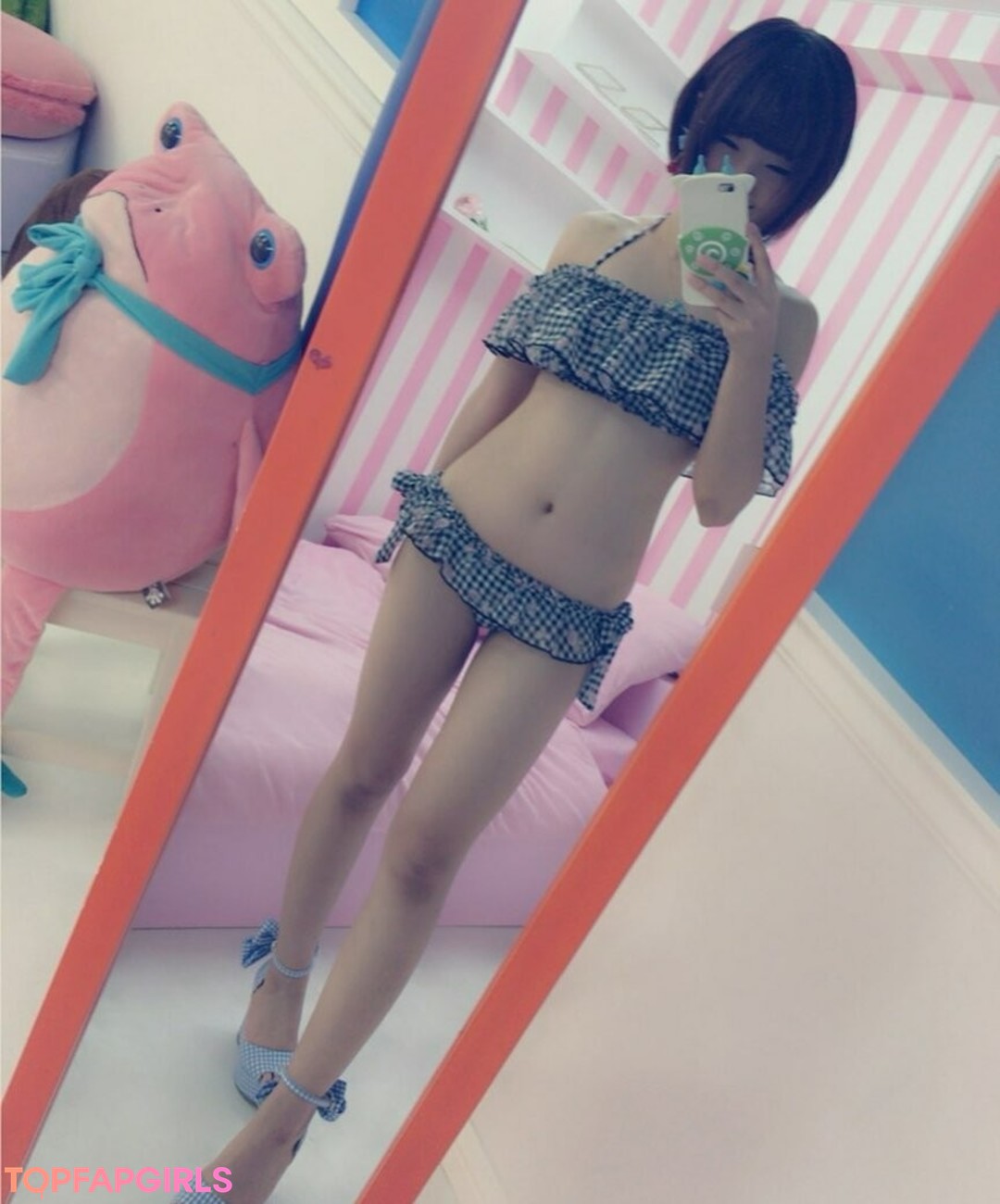 Foto desnuda filtrada de OnlyFans de Ayameapricot #954 Foto desnuda filtrada de OnlyFans de Ayameapricot #954