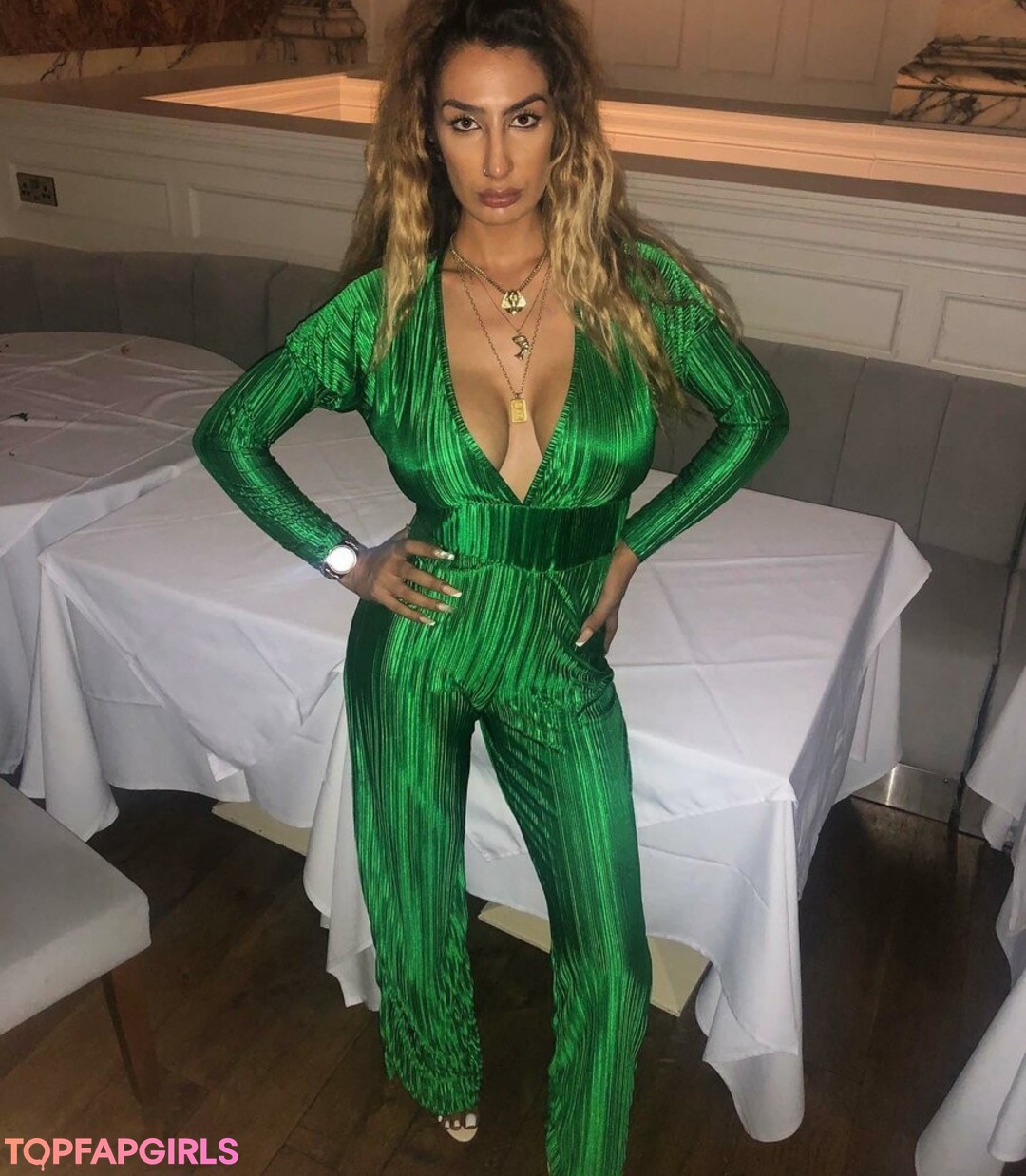 Foto desnuda filtrada de OnlyFans de Payvand Mesbah #86 Foto desnuda filtrada de OnlyFans de Payvand Mesbah #86