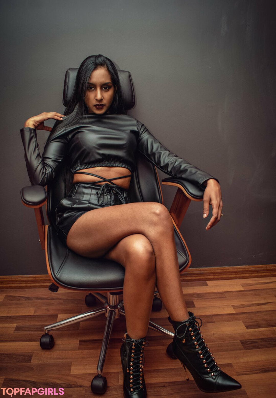 Foto desnuda filtrada de OnlyFans de Thequeentrish #87 Foto desnuda filtrada de OnlyFans de Thequeentrish #87