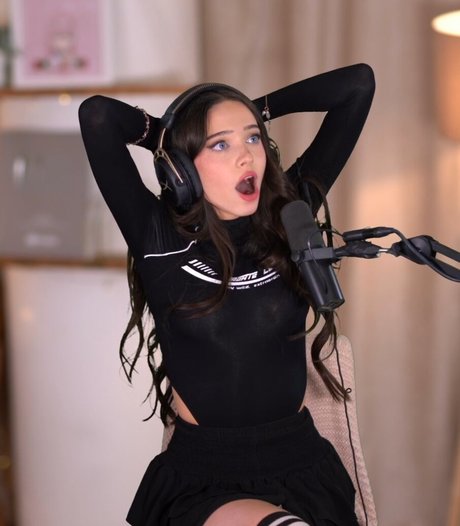 Lydia Violet