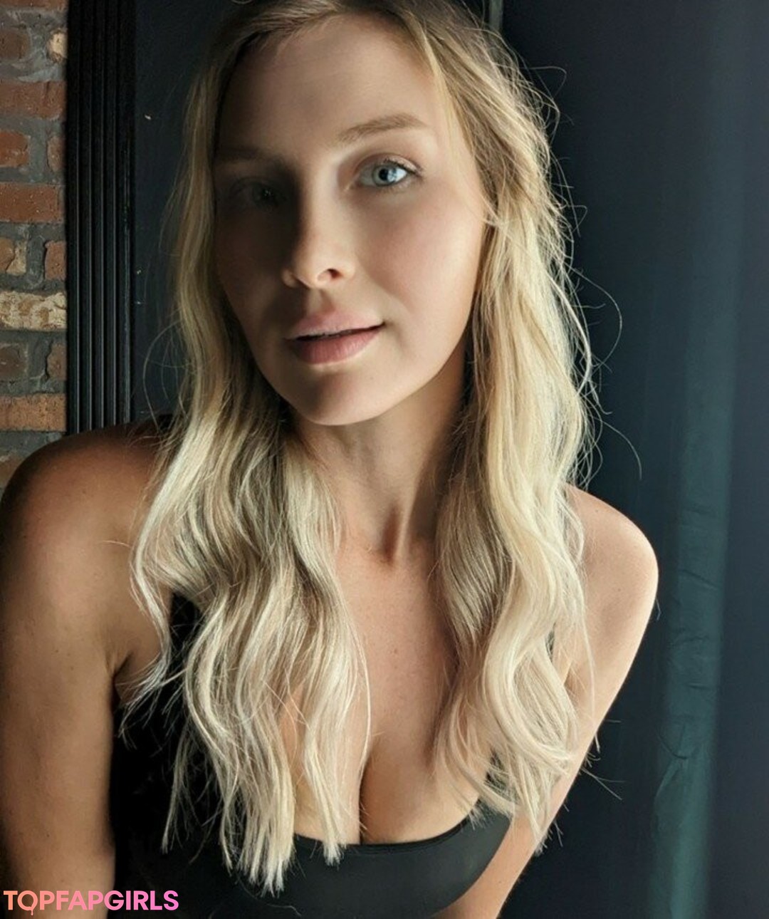 Foto desnuda filtrada de OnlyFans de Mallory Moore #10 Foto desnuda filtrada de OnlyFans de Mallory Moore #10