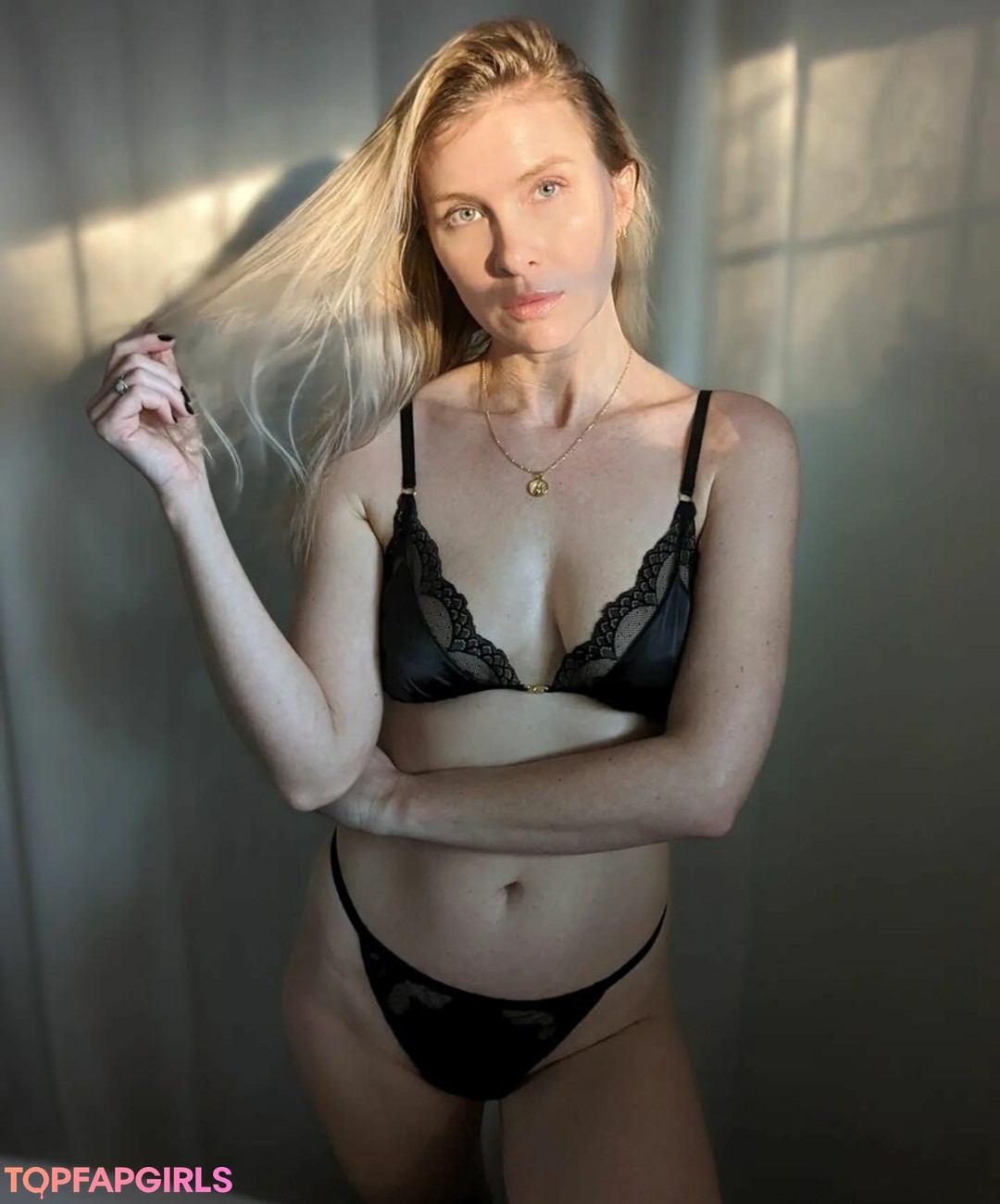 Foto desnuda filtrada de OnlyFans de Mallory Moore #43 Foto desnuda filtrada de OnlyFans de Mallory Moore #43