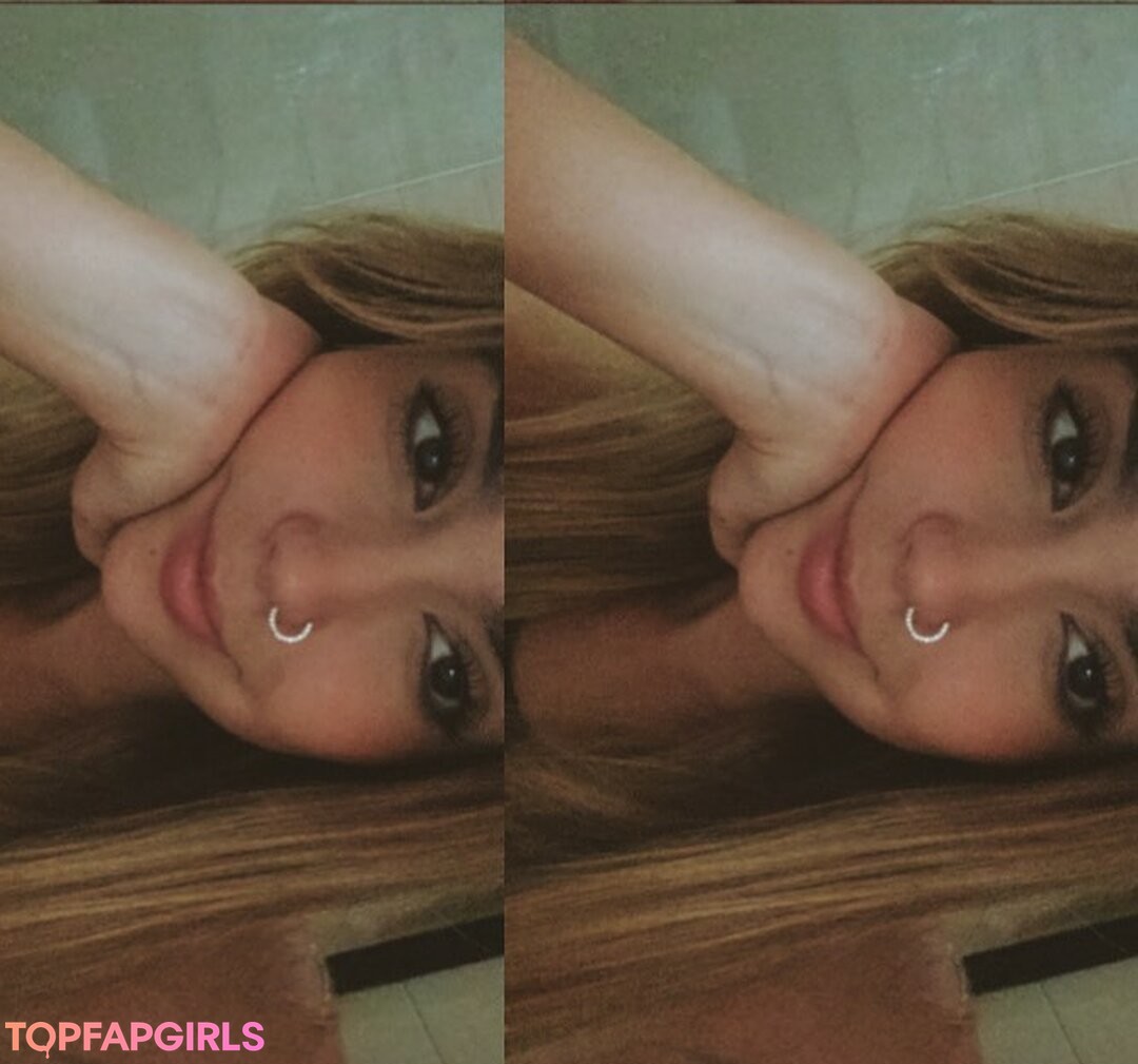 Foto desnuda filtrada de OnlyFans de Daniella Chechia #11 Foto desnuda filtrada de OnlyFans de Daniella Chechia #11
