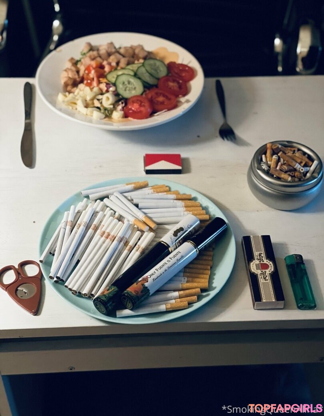 Foto desnuda filtrada de OnlyFans de Smokingqueenalina #32 Foto desnuda filtrada de OnlyFans de Smokingqueenalina #32