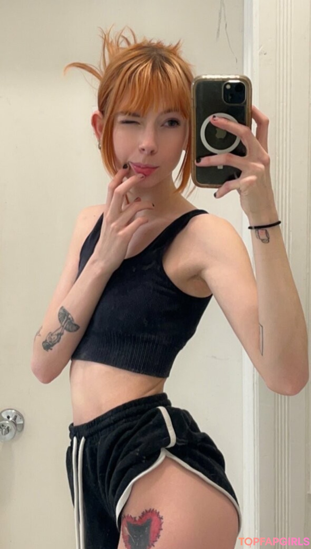 Foto desnuda filtrada de OnlyFans de Selflovemary #25 Foto desnuda filtrada de OnlyFans de Selflovemary #25