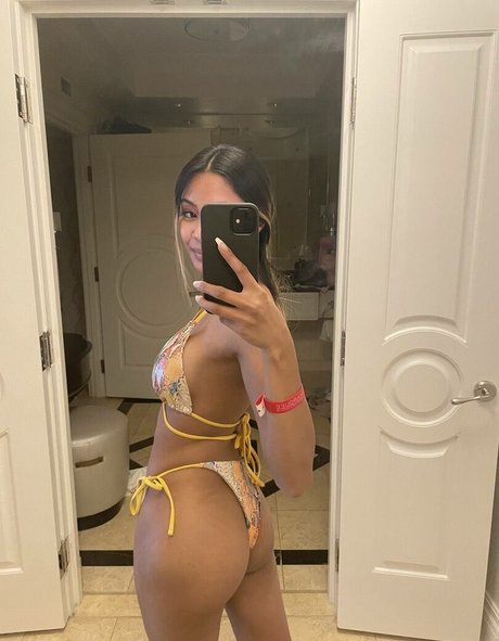 Foto desnuda filtrada de OnlyFans de Bbysc0rpi0