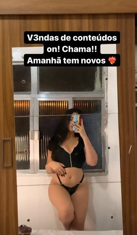 Foto desnuda filtrada de OnlyFans de Chrxxstina1