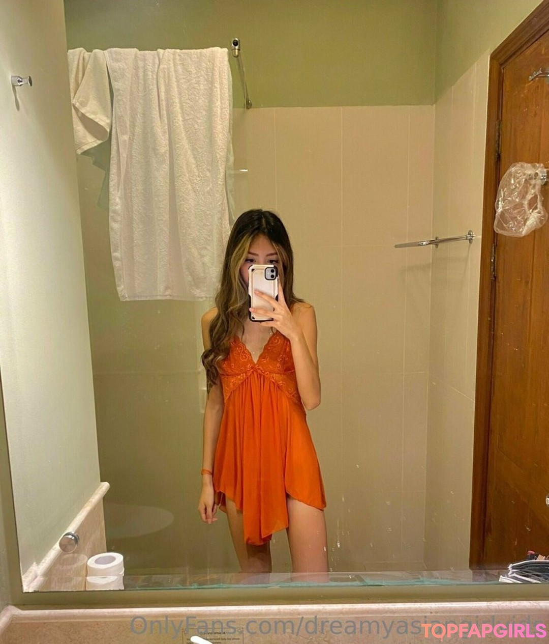 Foto desnuda filtrada de OnlyFans de Dreamyasiangirlvids #3 Foto desnuda filtrada de OnlyFans de Dreamyasiangirlvids #3