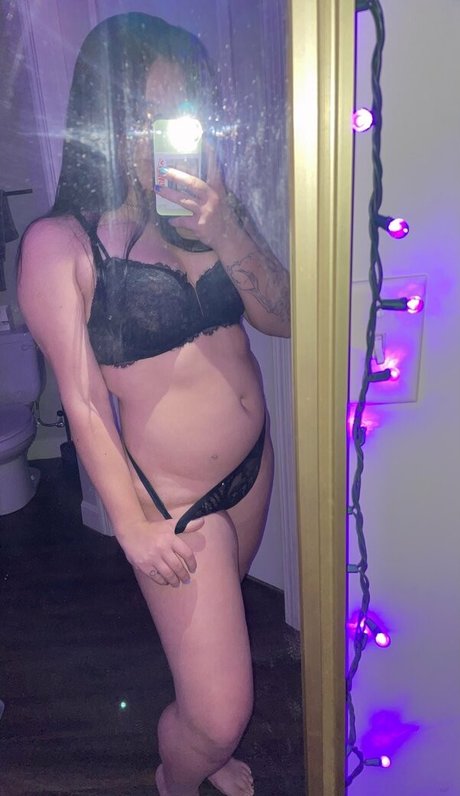 Foto desnuda filtrada de OnlyFans de Rrissarae