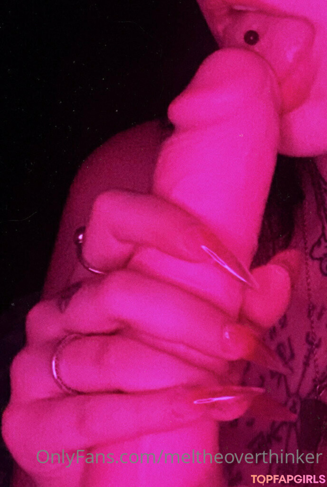 Foto desnuda filtrada de OnlyFans de Meltheoverthinker #1 Foto desnuda filtrada de OnlyFans de Meltheoverthinker #1