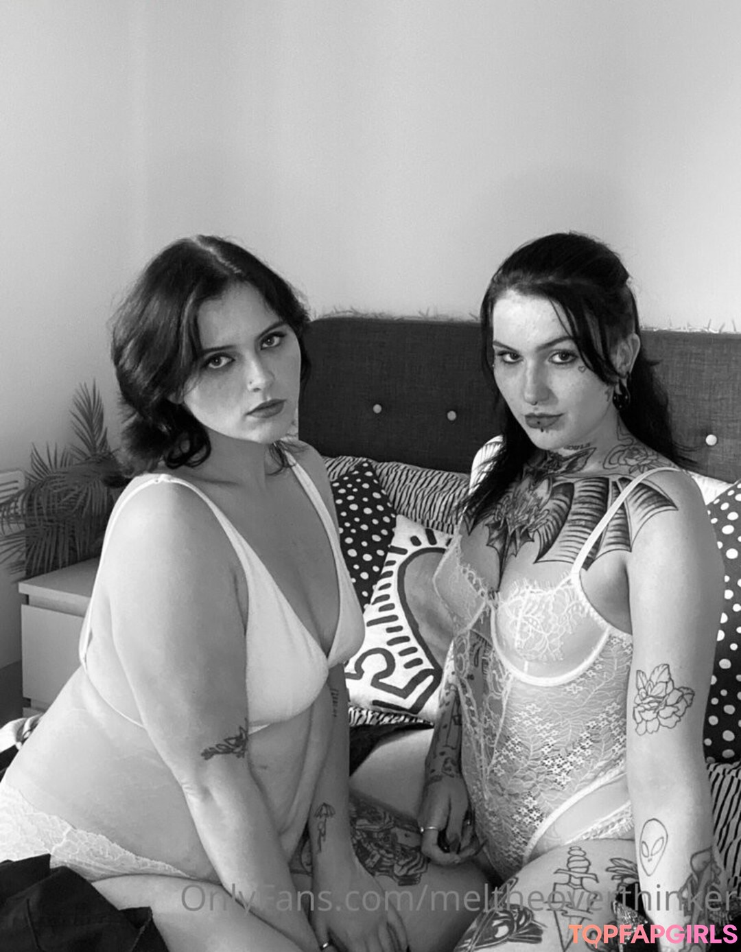 Foto desnuda filtrada de OnlyFans de Meltheoverthinker #10 Foto desnuda filtrada de OnlyFans de Meltheoverthinker #10