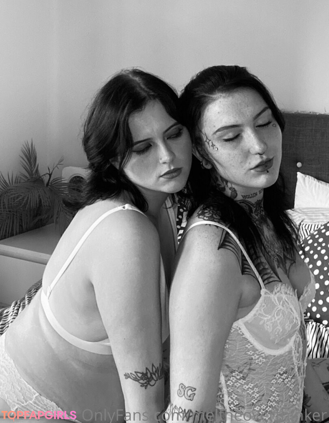 Foto desnuda filtrada de OnlyFans de Meltheoverthinker #18 Foto desnuda filtrada de OnlyFans de Meltheoverthinker #18