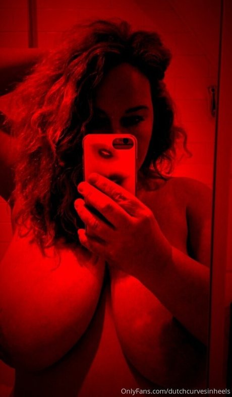 Dutchcurvesinheels
