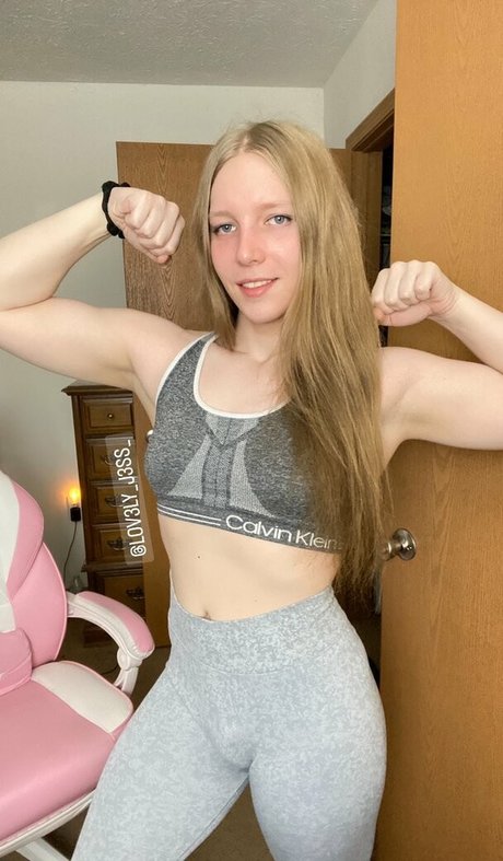 Foto desnuda filtrada de OnlyFans de Lov3ly J3ss