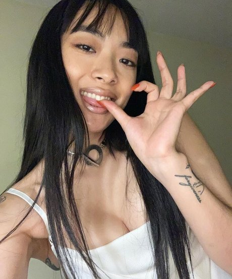 Rina Sawayama