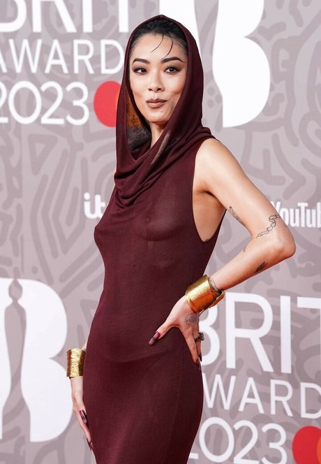 Rina Sawayama