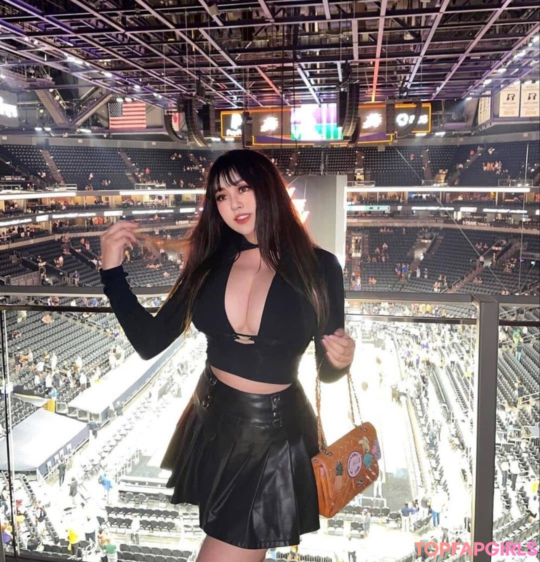 Foto desnuda filtrada de OnlyFans de Rebecca Liu #100 Foto desnuda filtrada de OnlyFans de Rebecca Liu #100