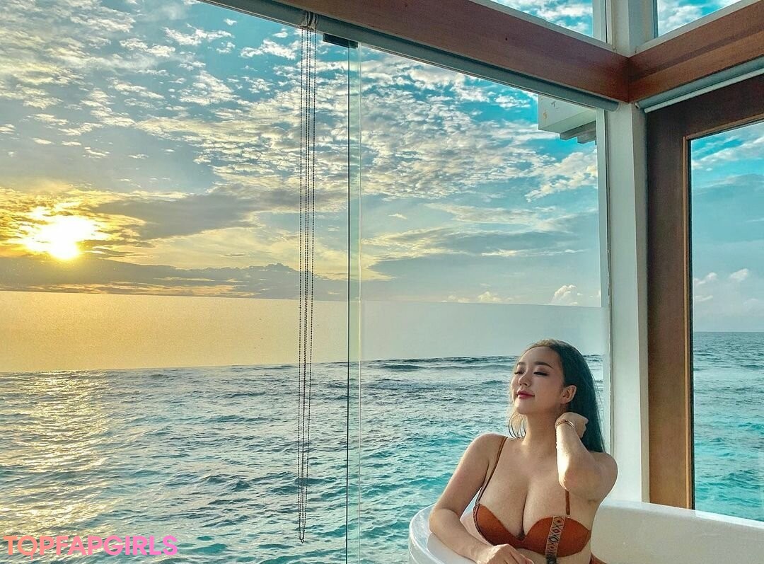 Foto desnuda filtrada de OnlyFans de Rebecca Liu #96 Foto desnuda filtrada de OnlyFans de Rebecca Liu #96