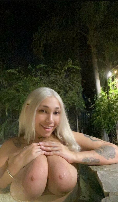 Foto desnuda filtrada de OnlyFans de Thegothbaby