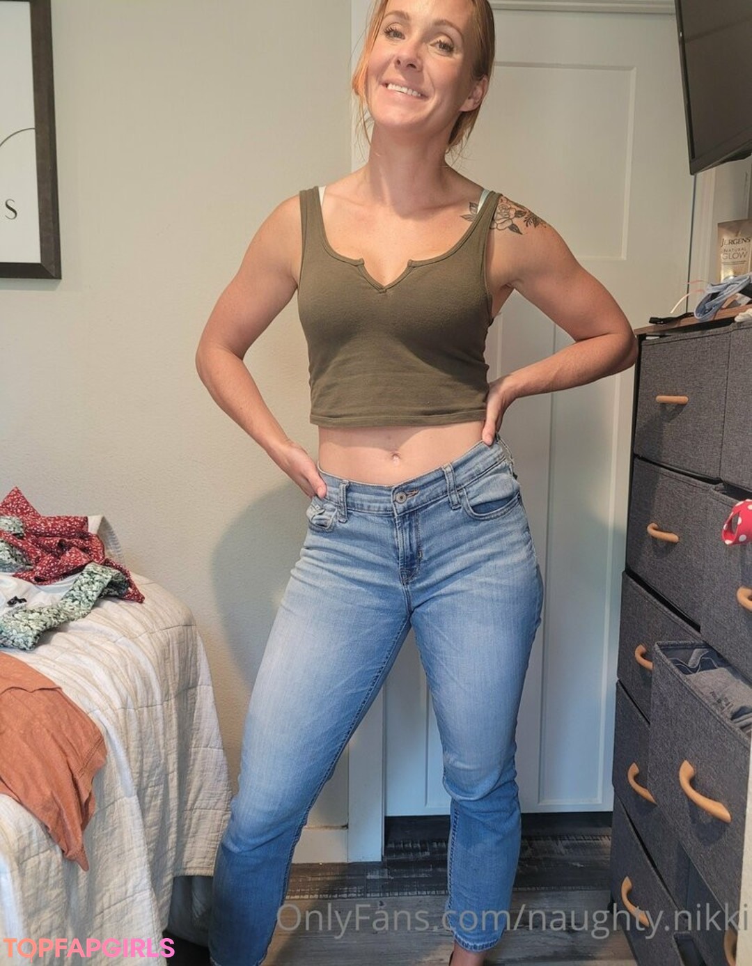 Foto desnuda filtrada de OnlyFans de Lovelynikki08 #62 Foto desnuda filtrada de OnlyFans de Lovelynikki08 #62