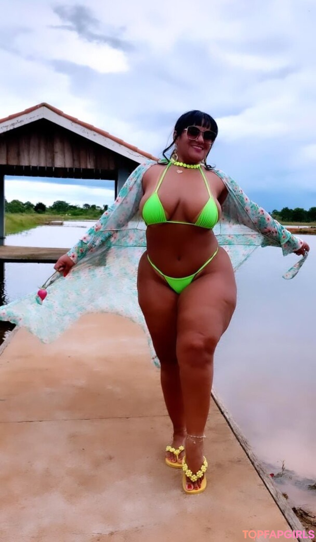 Foto desnuda filtrada de OnlyFans de Mariabronzeada #23 Foto desnuda filtrada de OnlyFans de Mariabronzeada #23