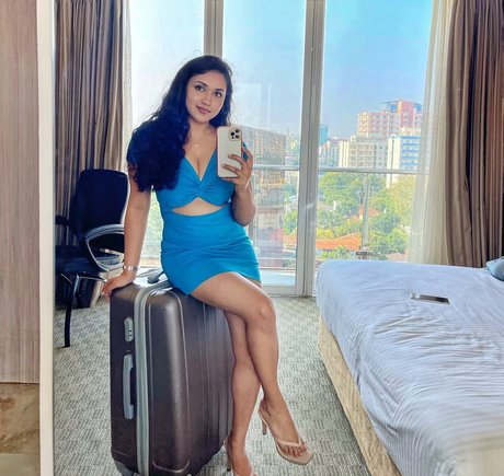 Foto desnuda filtrada de OnlyFans de Nimesha Jayarathne