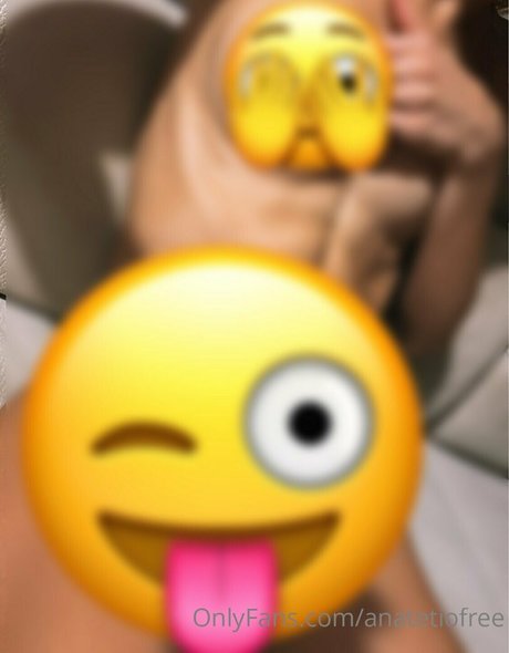 Foto desnuda filtrada de OnlyFans de Anatetiofree